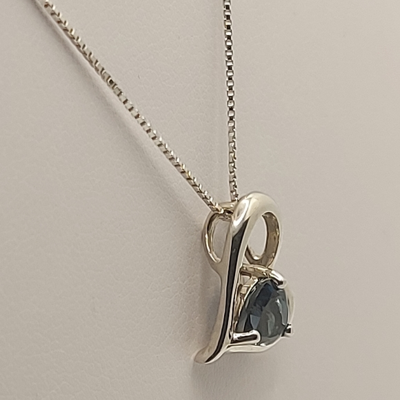 925 Sterling Silver Heart Necklace, Decorated with London Blue Topaz  - Picture 4 of 8